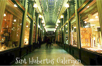 de Sint-Hubertus Galerij een antiek maar hoogst moderne overdekte winkelstraat met winkels 'op niveau'